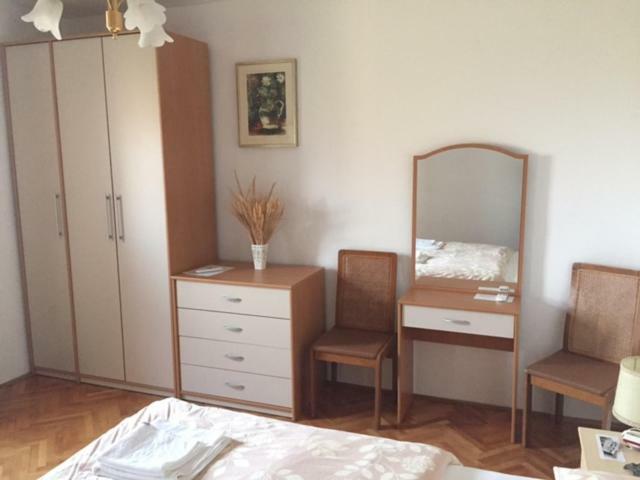 Apartments And Rooms Jeselnik Порторож Экстерьер фото